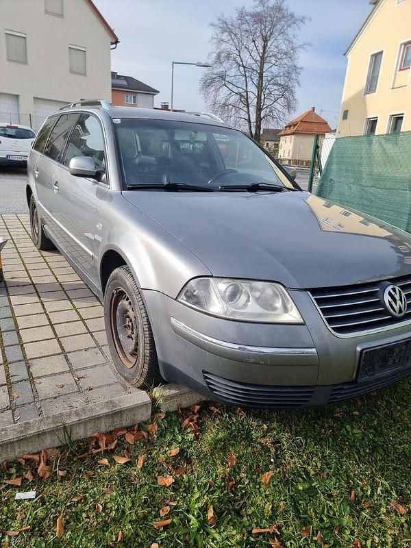Gebraucht VW Passat 131 PS (96 kW) 2002 Limousine