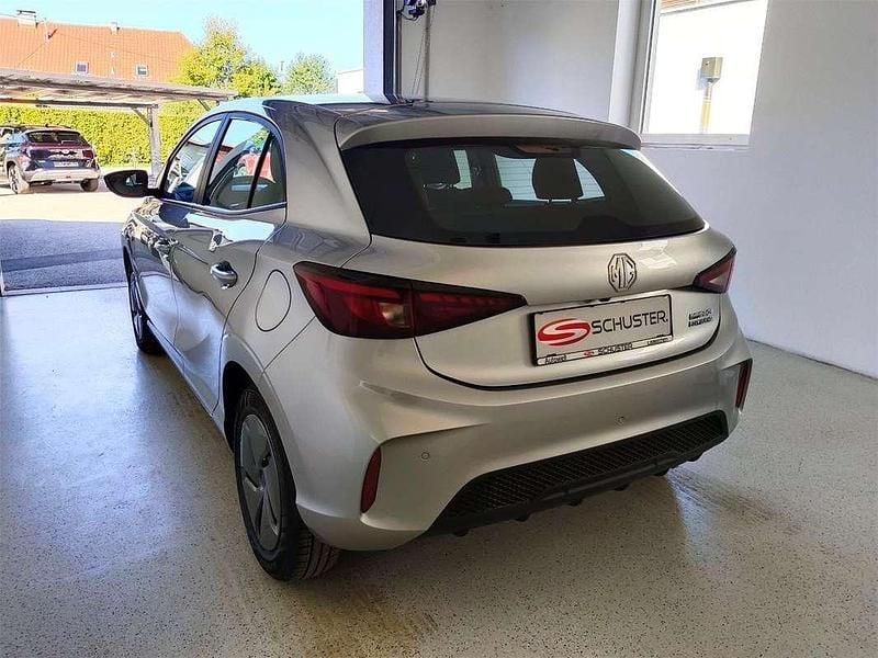 Neu MG MG3 102 PS (75 kW) 2025 Silber Kleinwagen