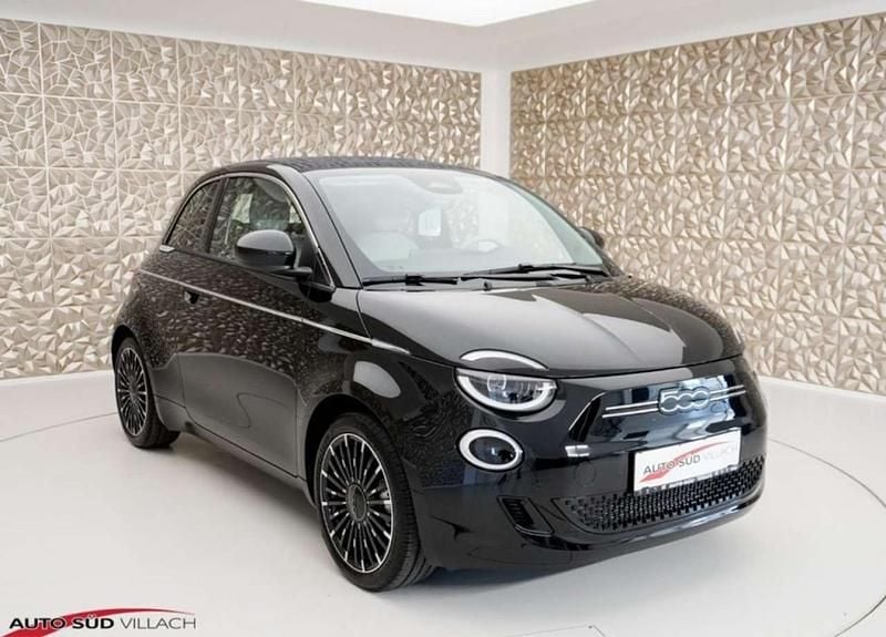 Neu Fiat 500e La Prima 86 kW (117 PS) 2025 Schwarz Kleinwagen