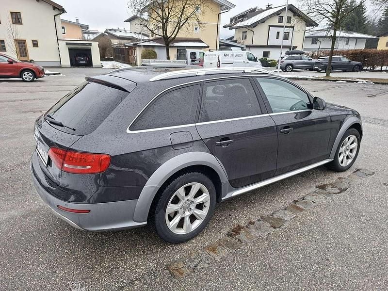 Gebraucht Audi A4 Allroad 143 PS (105 kW) 2011 Grau Kombi