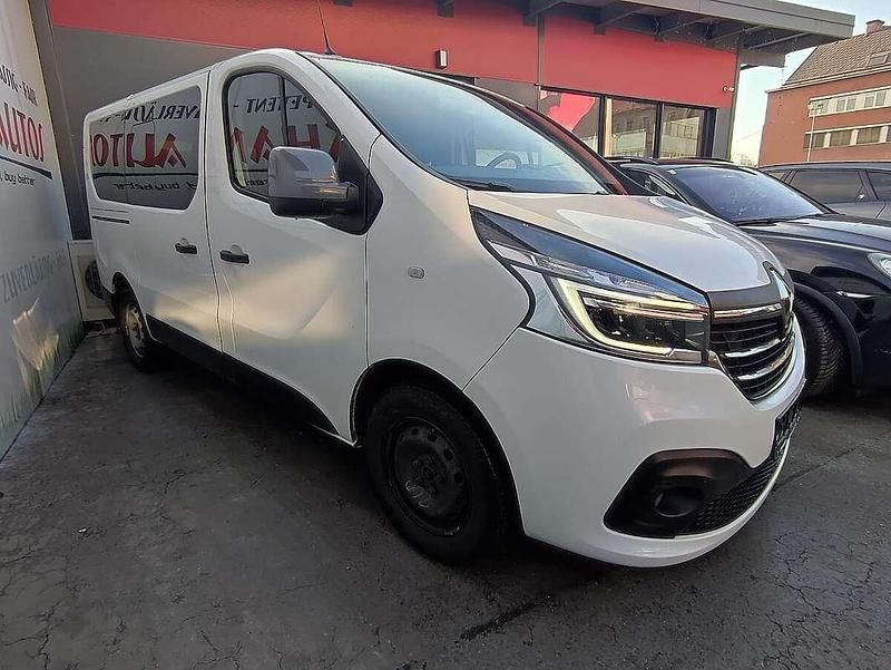 Gebraucht Renault Trafic Expression 121 PS (88 kW) 2019 Weiß Van / Kleinbus