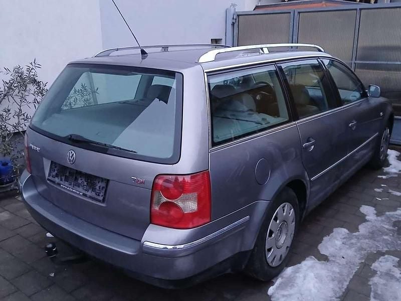 Gebraucht VW Passat Highline 101 PS (74 kW) 2002 Kombi