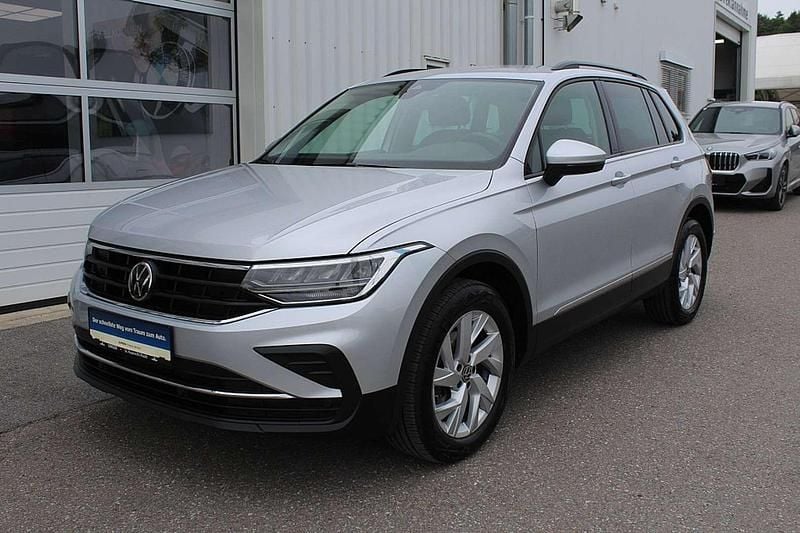 Silber Gebraucht 2022 VW Tiguan Life SUV | € 29.950 (Guter Preis) - Bild 1/4