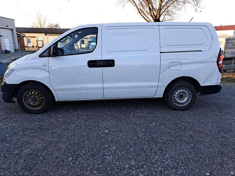 Gebraucht Hyundai H-1 116 PS (85 kW) 2017 Van / Kleinbus
