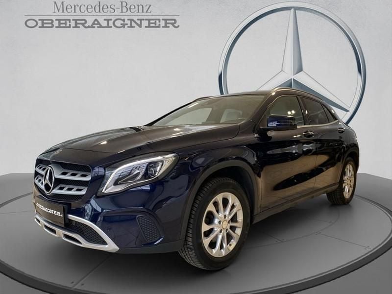 Blau Gebraucht 2017 Mercedes GLA220 Urban SUV | € 22.900 (Superpreis) - Bild 1/4