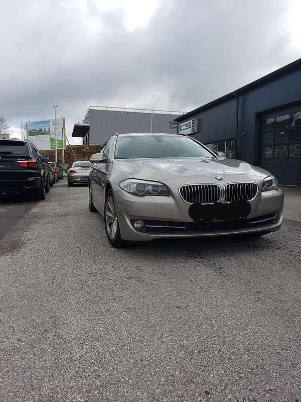 Gebraucht BMW 525 204 PS (150 kW) 2011 Kombi