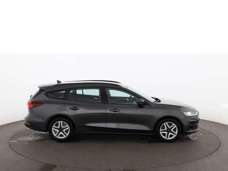 Gebraucht Ford Focus 120 PS (88 kW) 2022 Grau Kombi