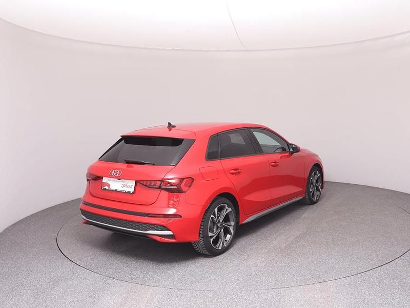 Neu Audi A3 Ambiente 116 PS (85 kW) 2026 Mittelrot  metallic Limousine