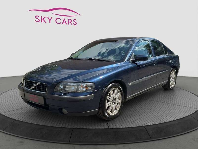 Blau Gebraucht 2004 Volvo S60 Limousine | € 3.990 - Bild 1/4