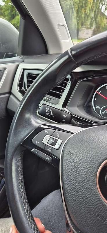 Gebraucht VW Polo 95 PS (69 kW) 2020 Grau Limousine