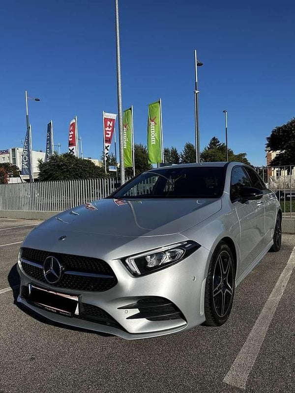 Gebraucht Mercedes A200 AMG line 150 PS (110 kW) 2020 Grau Kleinwagen