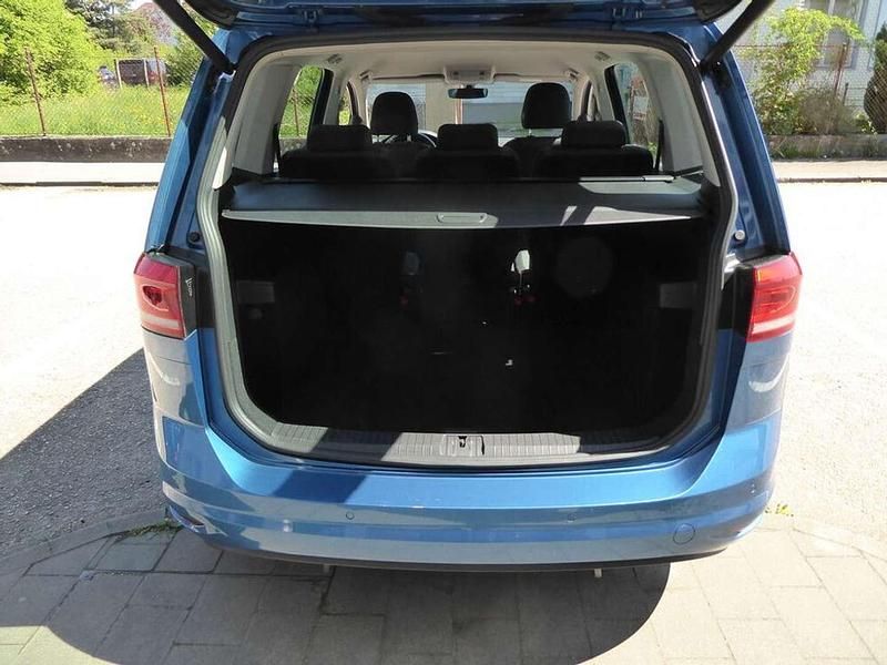 Gebraucht VW Touran 116 PS (85 kW) 2017 Blau Van / Kleinbus