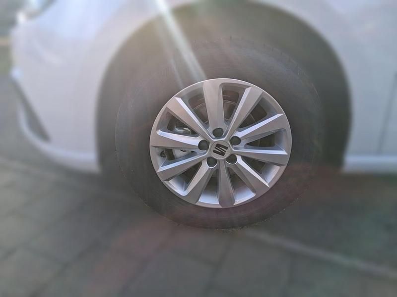 Neu Seat Ibiza Reference 95 PS (69 kW) 2025 Weiss  metallic Kleinwagen