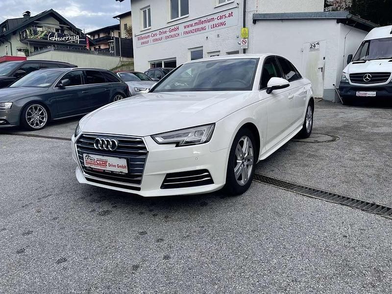 Weiß Gebraucht 2017 Audi A4 Sport Limousine | € 20.990 (Etwas zu teuer) - Bild 1/4