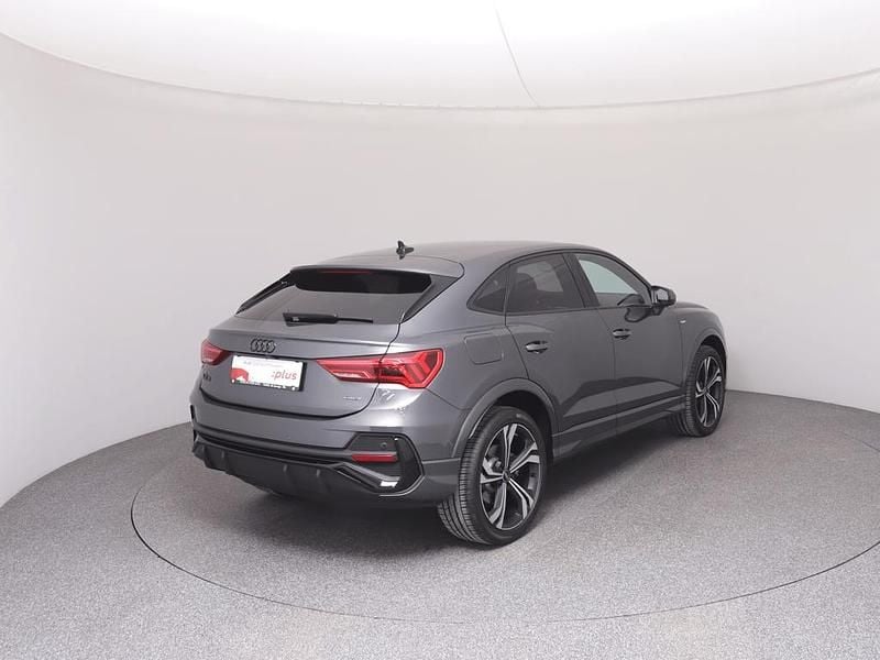 Gebraucht Audi Q3 Sportback S-Line 245 PS (180 kW) 2024 Mittelgrau  metallicperleffekt SUV