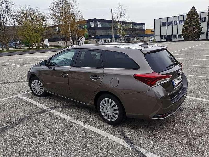 Bronze Gebraucht 2017 Toyota Auris Active Kombi | € 7.900 (Superpreis) - Bild 1/4