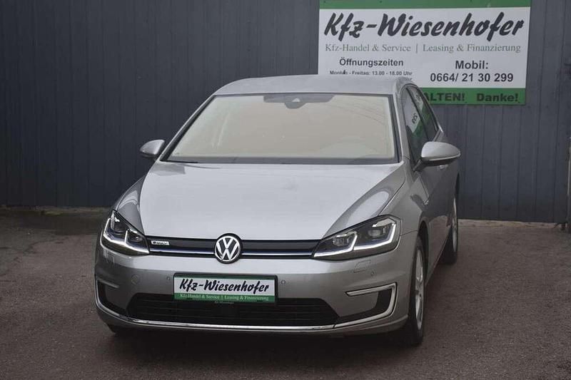 Gebraucht VW Golf 100 kW (136 PS) 2018 Silber Limousine