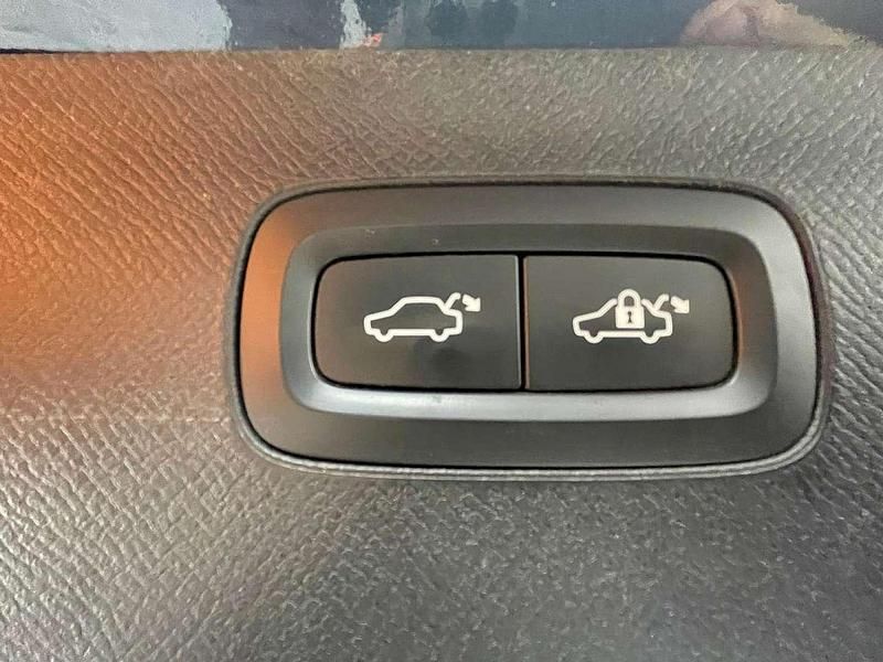 Gebraucht Volvo XC90 Inscription 235 PS (172 kW) 2019 Grau SUV