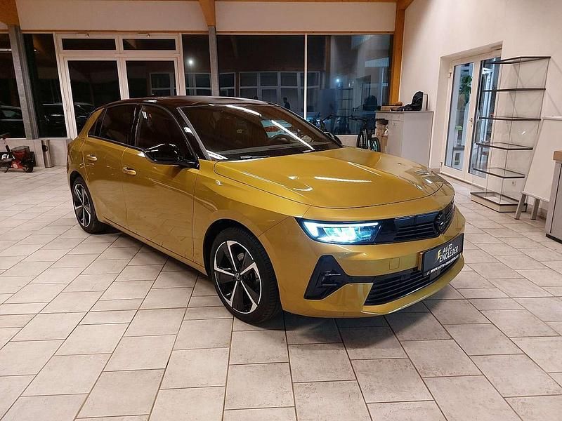 Gebraucht Opel Astra 131 PS (96 kW) 2024 Gelb Limousine
