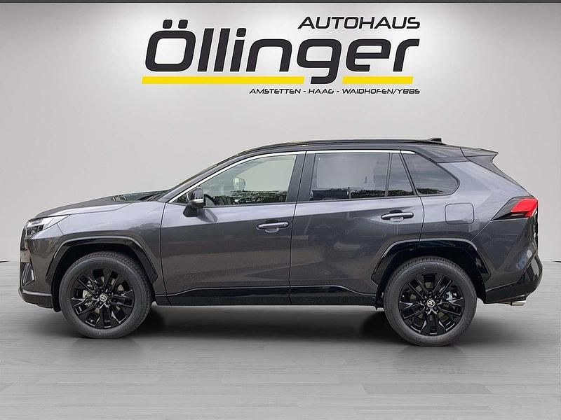 Neu Toyota RAV4 Hybrid Style 178 PS (130 kW) 2025 Grau SUV