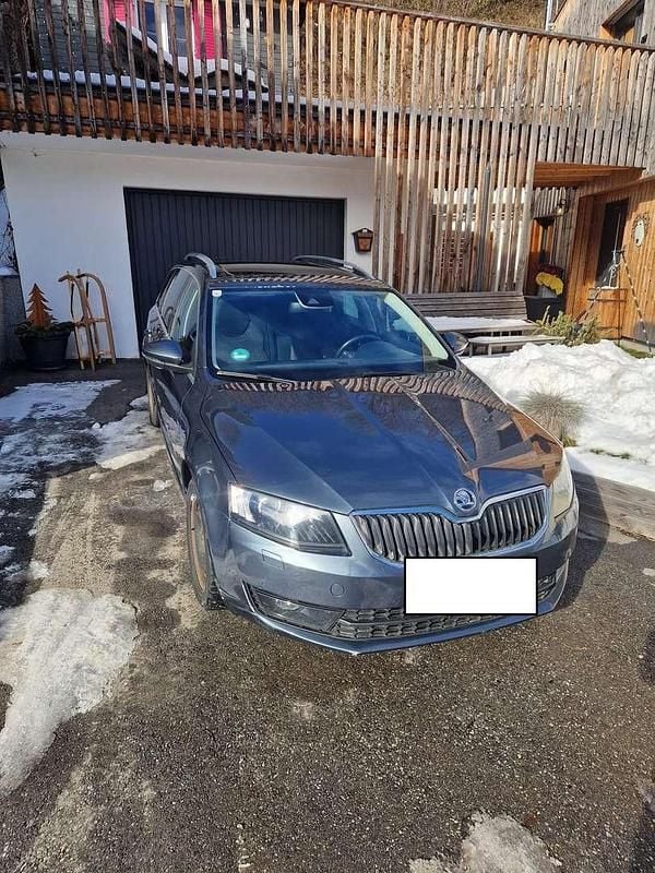 Grau Gebraucht 2016 Skoda Octavia Style Kombi | € 7.200 (Guter Preis) - Bild 1/4