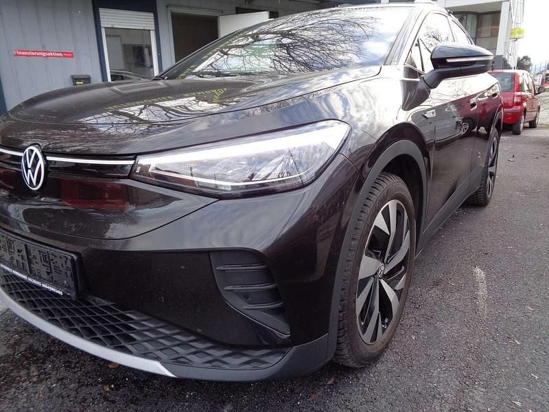 Grau Gebraucht 2021 VW ID.4 Pro SUV | € 15.999 - Bild 1/4