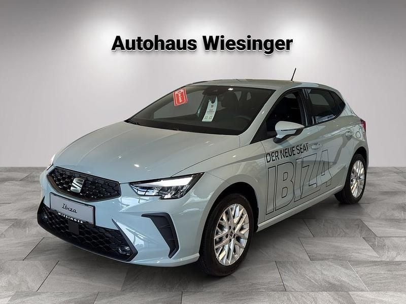 Neu Seat Ibiza Style 95 PS (69 kW) 2026 Hellgrau  metallic Kleinwagen