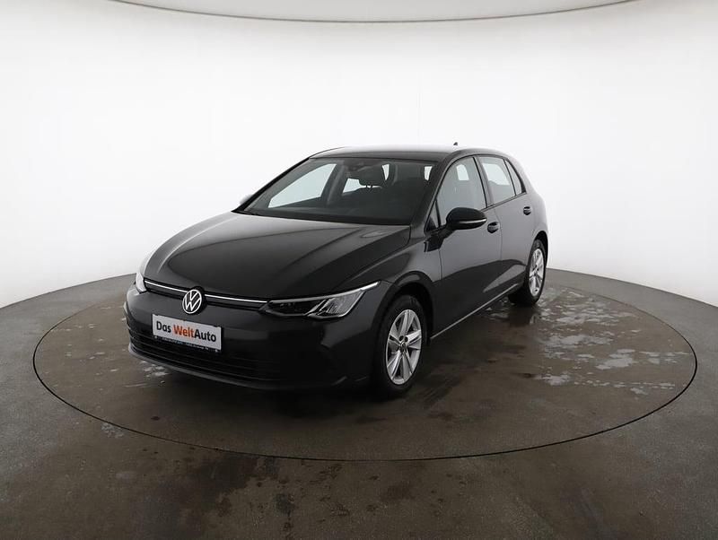 Gebraucht VW Golf VIII Life 110 PS (80 kW) 2022 Mittelgrau  normal Limousine