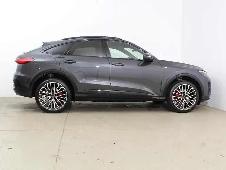 Gebraucht Audi Q5 Sportback Ambiente 204 PS (150 kW) 2025 Dunkelgrau  metallic SUV