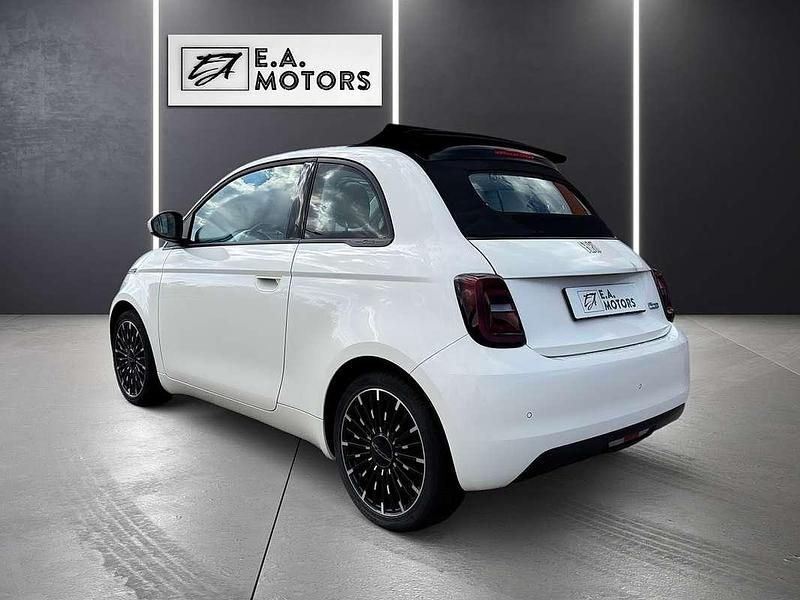 Gebraucht Fiat 500e Icon 86 kW (118 PS) 2022 Weiß Cabrio
