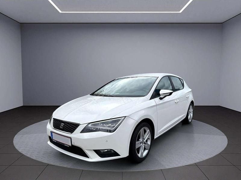 Gebraucht Seat Leon Style 105 PS (77 kW) 2014 Weiß Kleinwagen
