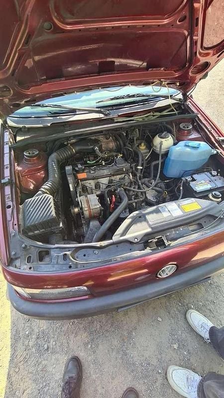 Gebraucht VW Passat 90 PS (66 kW) 1992 Rot Limousine