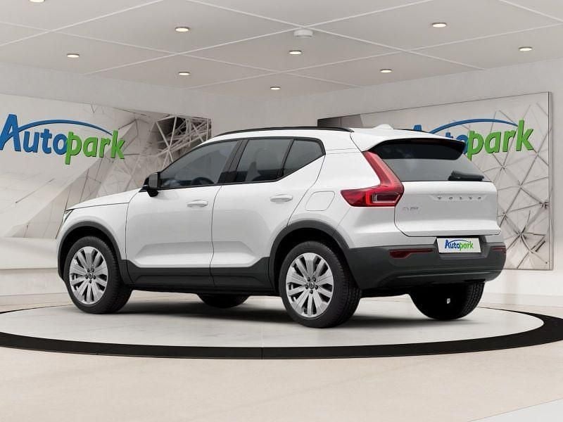 Neu Volvo EX40 Core 185 kW (252 PS) 2025 SUV