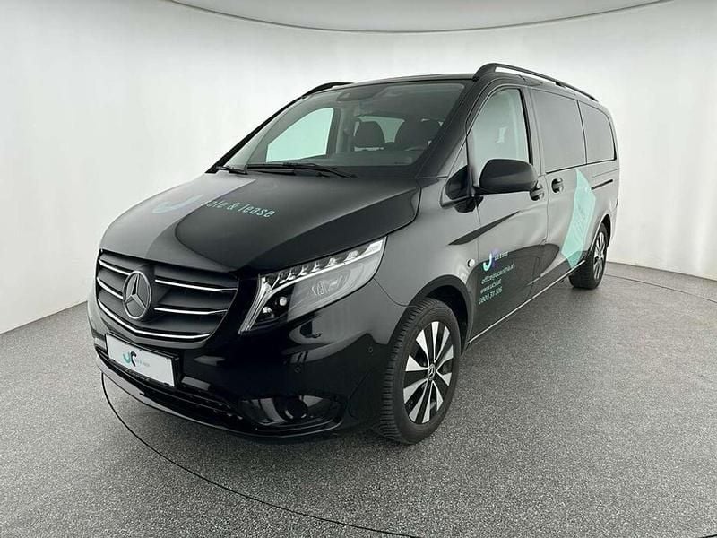 Gebraucht Mercedes Vito 190 PS (139 kW) 2023 Schwarz Van