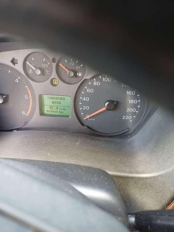 Gebraucht Ford Transit 140 PS (102 kW) 2010 Weiß Kleinwagen