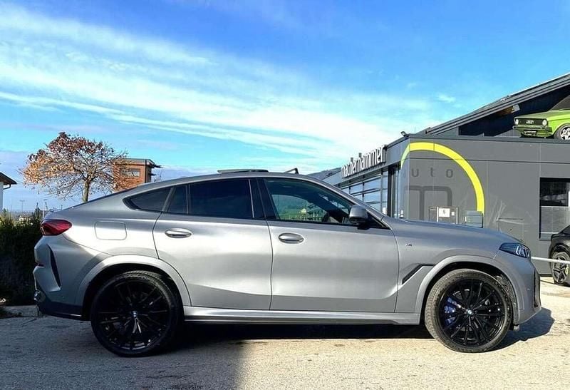 Gebraucht BMW X6 M Sport 298 PS (219 kW) 2024 Grau SUV