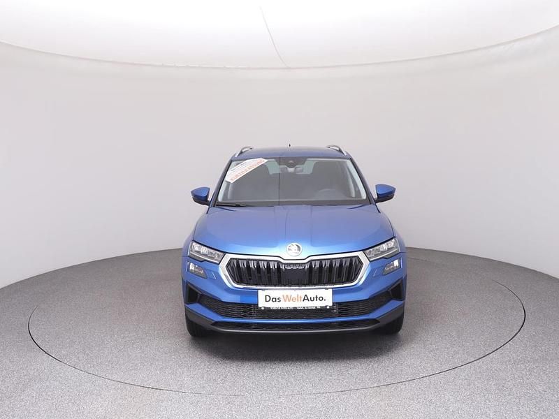 Neu Skoda Karoq Selection 150 PS (110 kW) 2026 Silber  metallic SUV