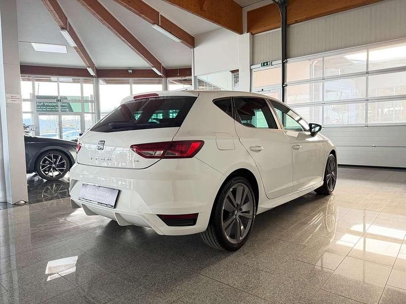 Gebraucht Seat Leon Style 105 PS (77 kW) 2014 Weiß Kleinwagen