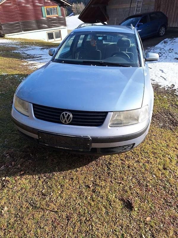 Gebraucht VW Passat 90 PS (66 kW) 1999 Limousine