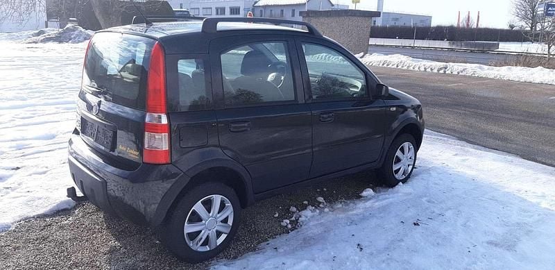Gebraucht Fiat Panda 4x4 60 PS (44 kW) 2009 Schwarz Kleinwagen