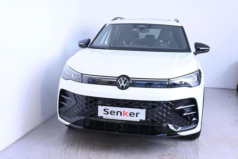 Neu VW Tiguan Sport 204 PS (150 kW) 2025 Weiss  normal SUV