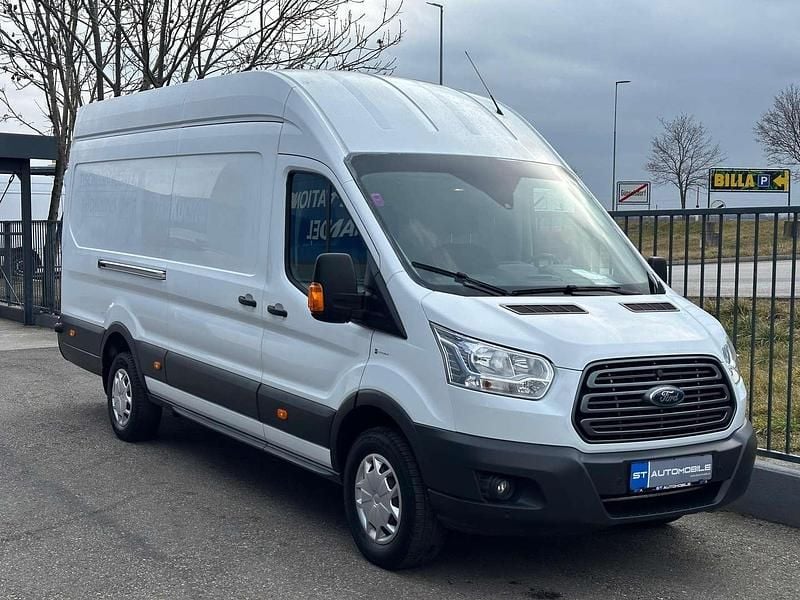 Gebraucht Ford Transit Trend 131 PS (96 kW) 2018 Weiß Van