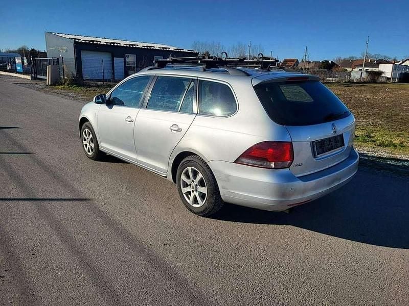 Gebraucht VW Golf VI Trendline 105 PS (77 kW) 2010 Kleinwagen