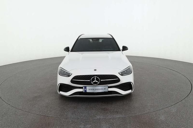 Gebraucht Mercedes C200 163 PS (119 kW) 2025 Weiß Kombi
