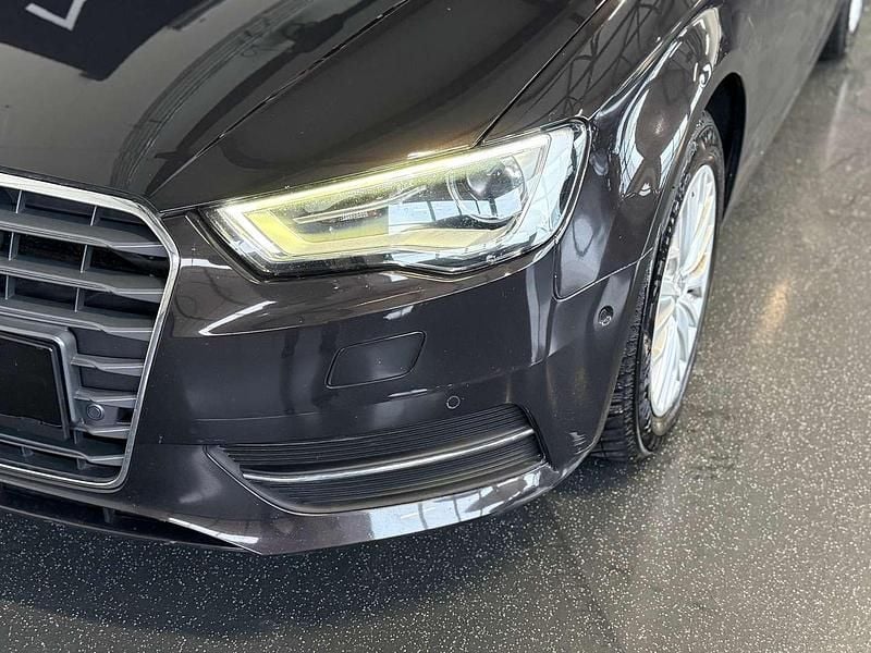 Gebraucht Audi A3 Sportback Ambiente 184 PS (135 kW) 2013 Braun Kleinwagen