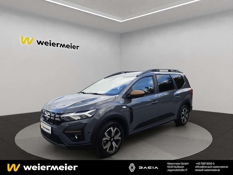 Grau Gebraucht 2024 Dacia Jogger Extreme Van / Kleinbus | € 27.990 - Bild 1/4