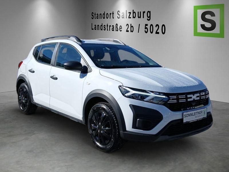 Gebraucht Dacia Sandero Essentiel 91 PS (66 kW) 2025 Weiß Kleinwagen