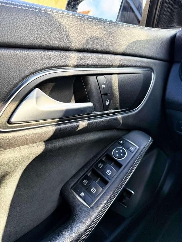 Gebraucht Mercedes CLA250 Shooting Brake 211 PS (155 kW) 2018 Schwarz Kombi