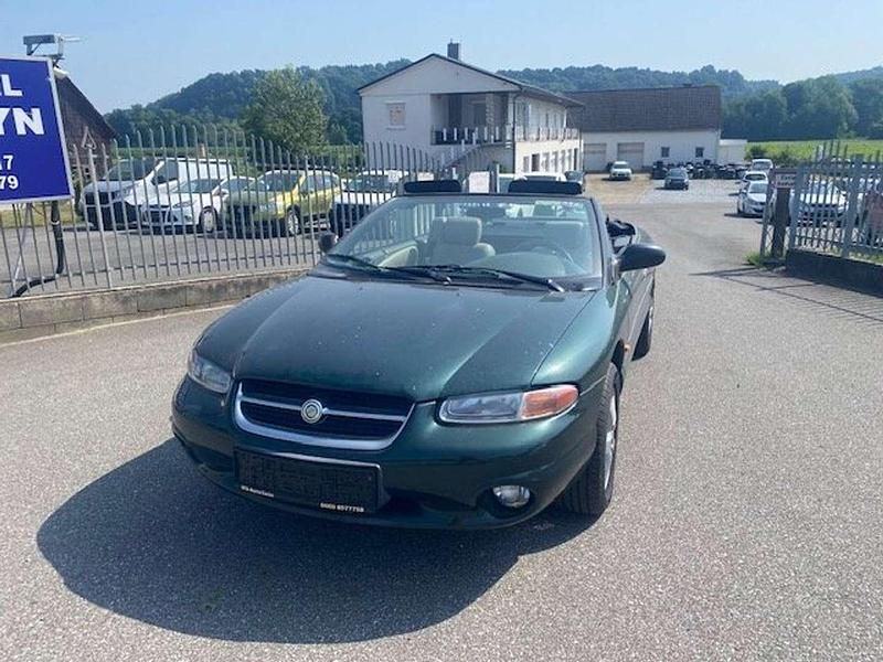 Gebraucht Chrysler Stratus 131 PS (96 kW) 1997 Grün Cabrio