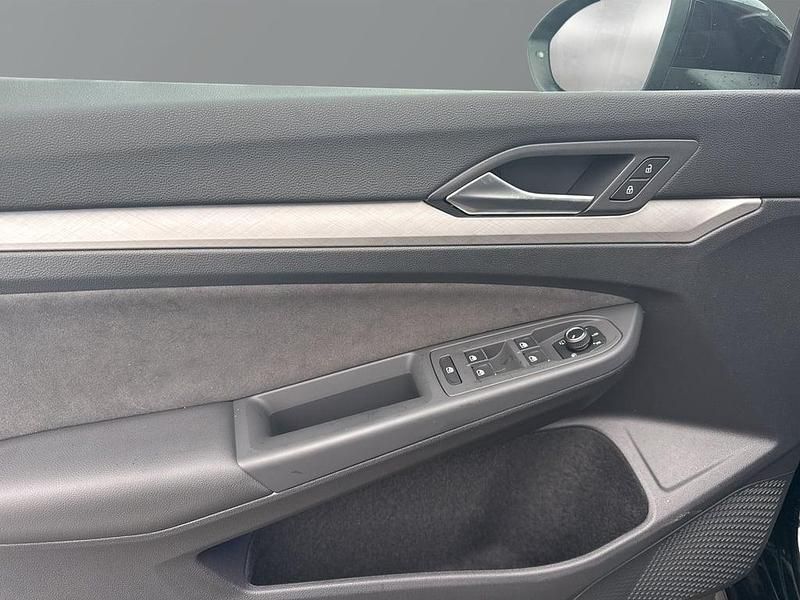 Neu VW Golf VIII 116 PS (85 kW) 2026 Schwarz  metallic Limousine